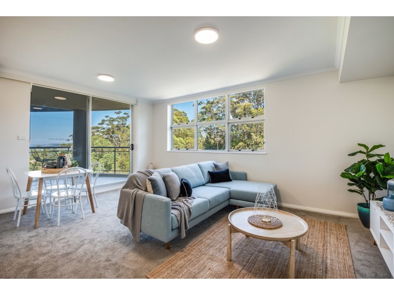 161/80 John Whiteway Drive, Gosford NSW 2250