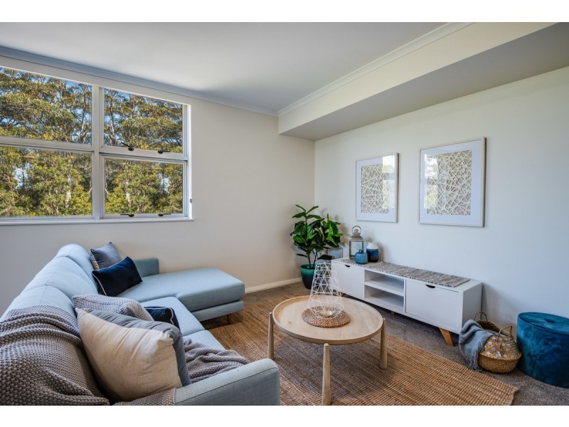 161/80 John Whiteway Drive, Gosford NSW 2250