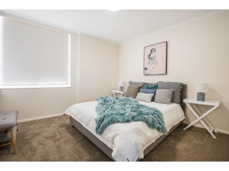 161/80 John Whiteway Drive, Gosford NSW 2250