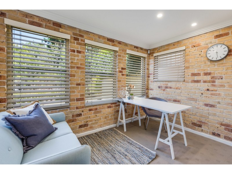 28 Finlay Crescent, Ourimbah NSW 2258