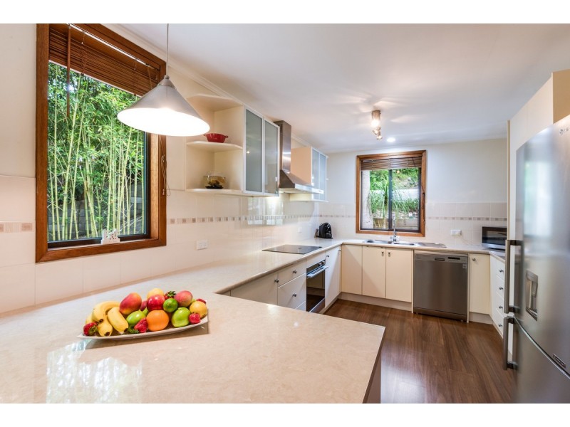 8 Nalkari Avenue, Wyoming NSW 2250