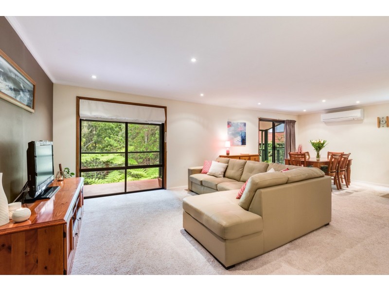 8 Nalkari Avenue, Wyoming NSW 2250