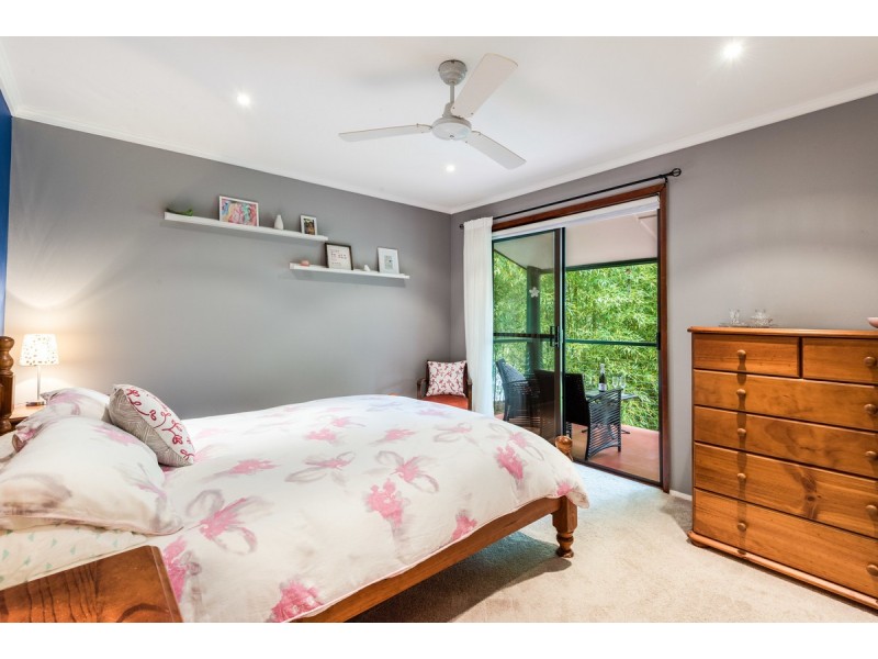 8 Nalkari Avenue, Wyoming NSW 2250