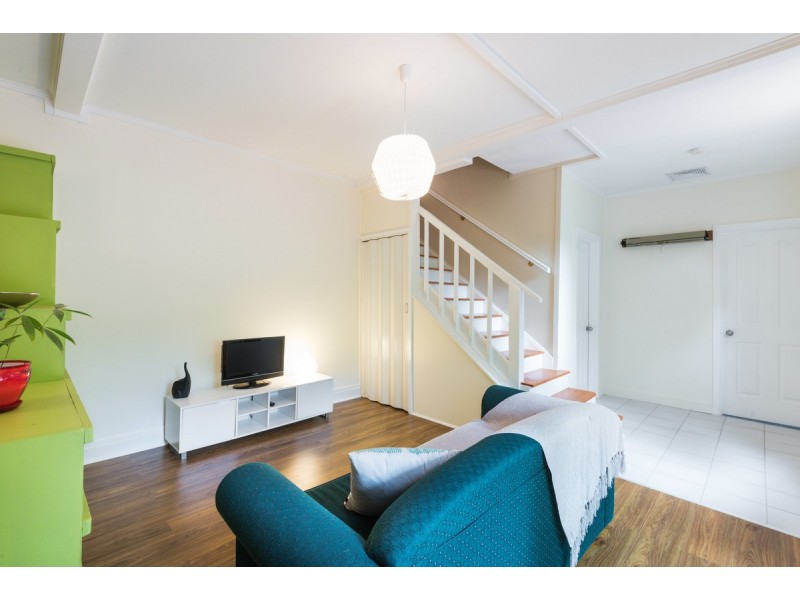 8 Nalkari Avenue, Wyoming NSW 2250