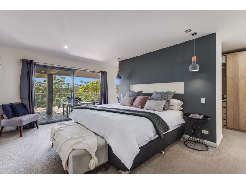 27 Surf Rider Avenue, North Avoca NSW 2260