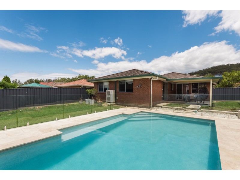 29 Manooka Road, Point Clare NSW 2250