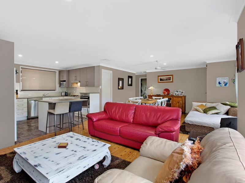 18 Holmes Road, Terrigal NSW 2260