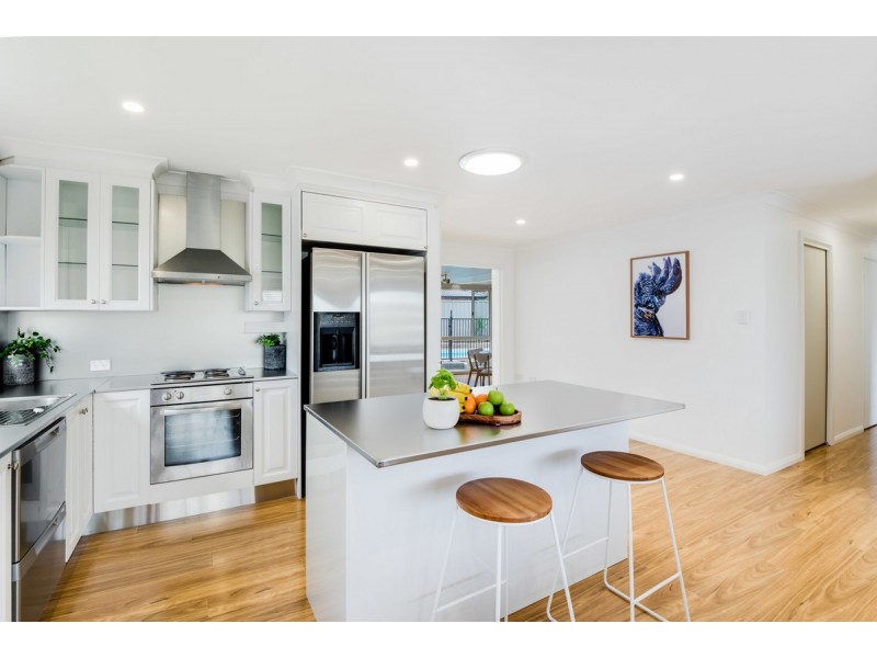 12 Dora Street, Lisarow NSW 2250