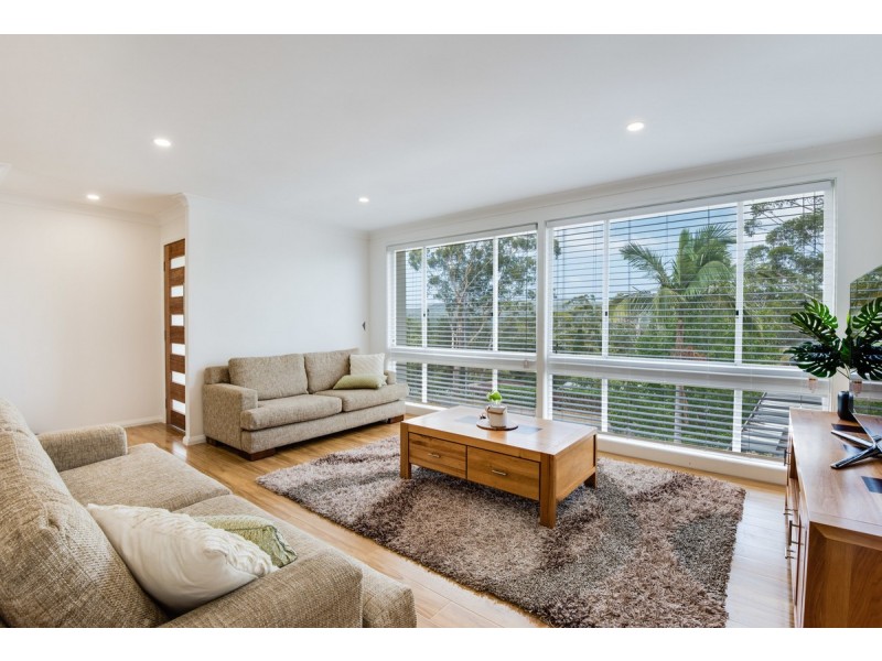 12 Dora Street, Lisarow NSW 2250