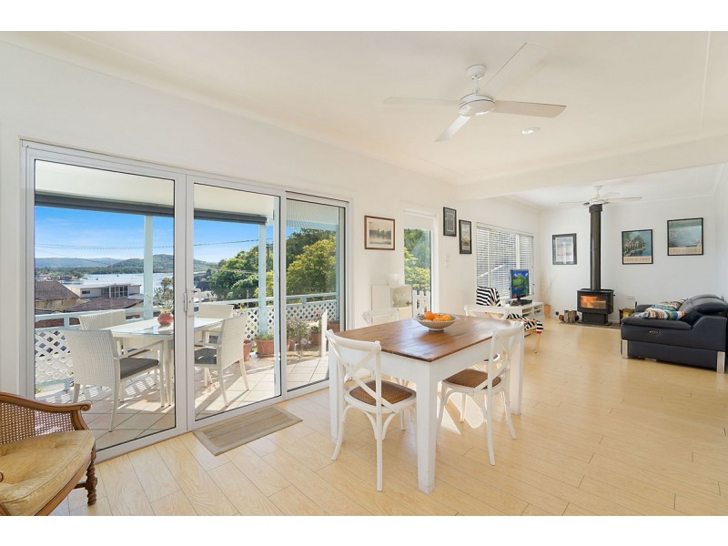 6 Empire Bay Drive, Daleys Point NSW 2257