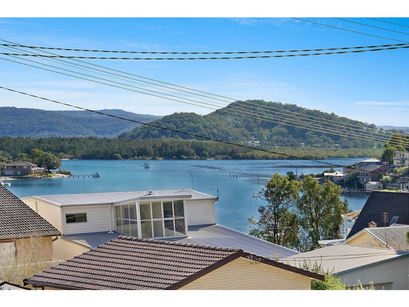 6 Empire Bay Drive, Daleys Point NSW 2257