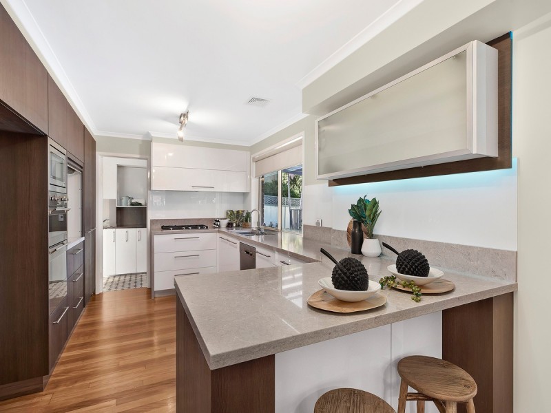 12 Day Dawn Place, Erina NSW 2250
