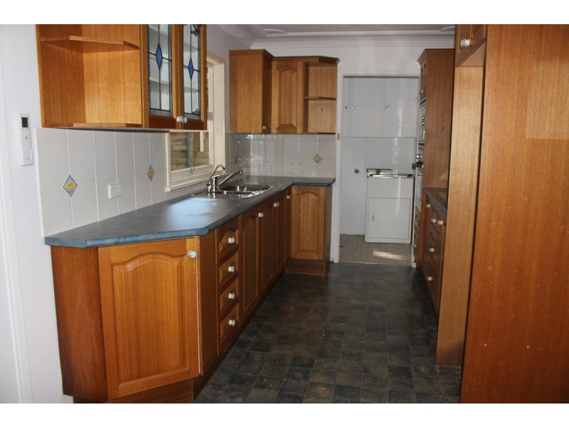 24 Waratah Street, East Gosford NSW 2250