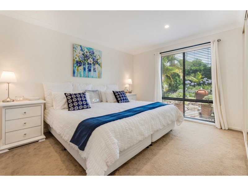 16 Kuburra Road, Erina NSW 2250