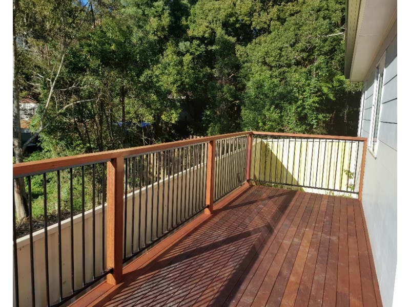 8a Wallarah Road, Lisarow NSW 2250