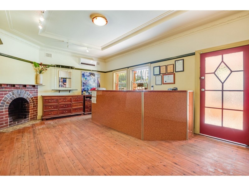 14 Renwick Street, Wyoming NSW 2250