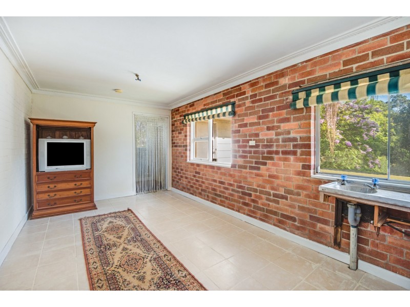 14 Renwick Street, Wyoming NSW 2250