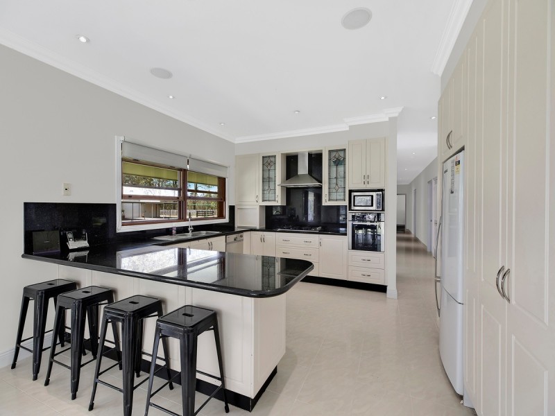 15 Buttonderry Way, Jilliby NSW 2259