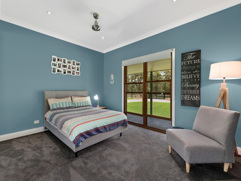 15 Buttonderry Way, Jilliby NSW 2259