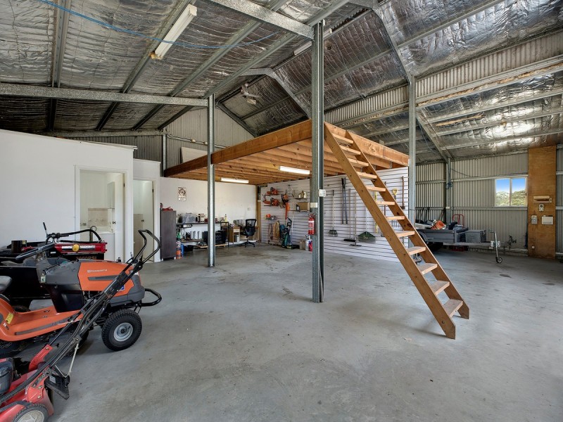 15 Buttonderry Way, Jilliby NSW 2259