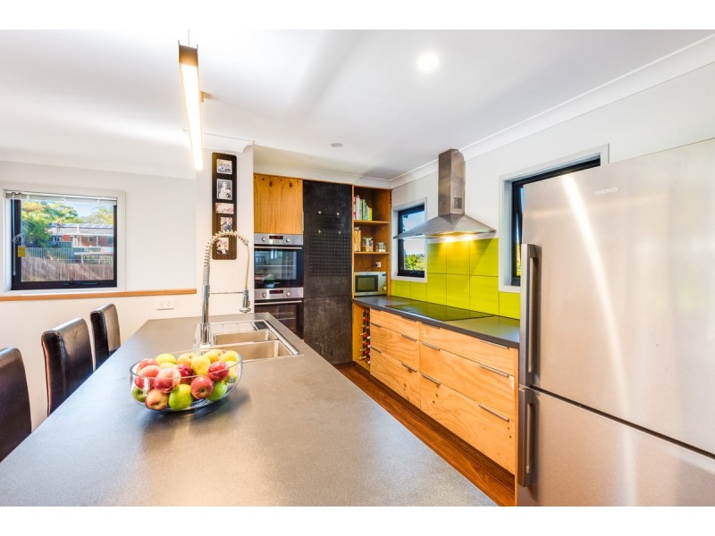 18 Lemon Tree Street, Wyoming NSW 2250