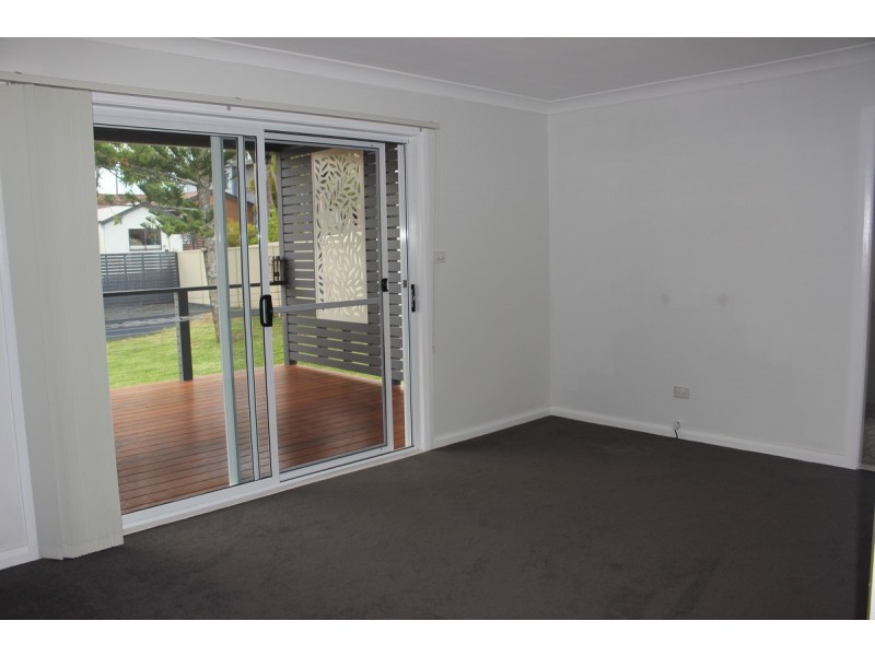 22 Springall Avenue, Wyongah NSW 2259