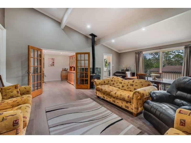 3 Cambourn Drive, Lisarow NSW 2250