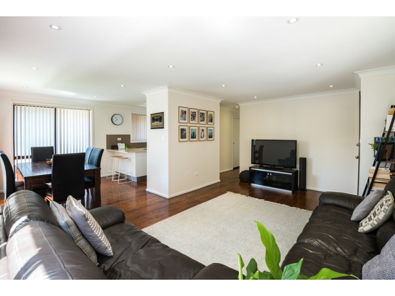 33 Kuburra Road, Erina NSW 2250