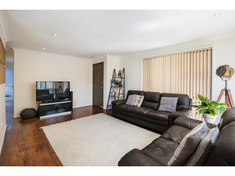 33 Kuburra Road, Erina NSW 2250