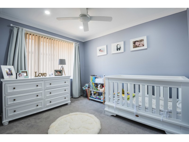 33 Kuburra Road, Erina NSW 2250