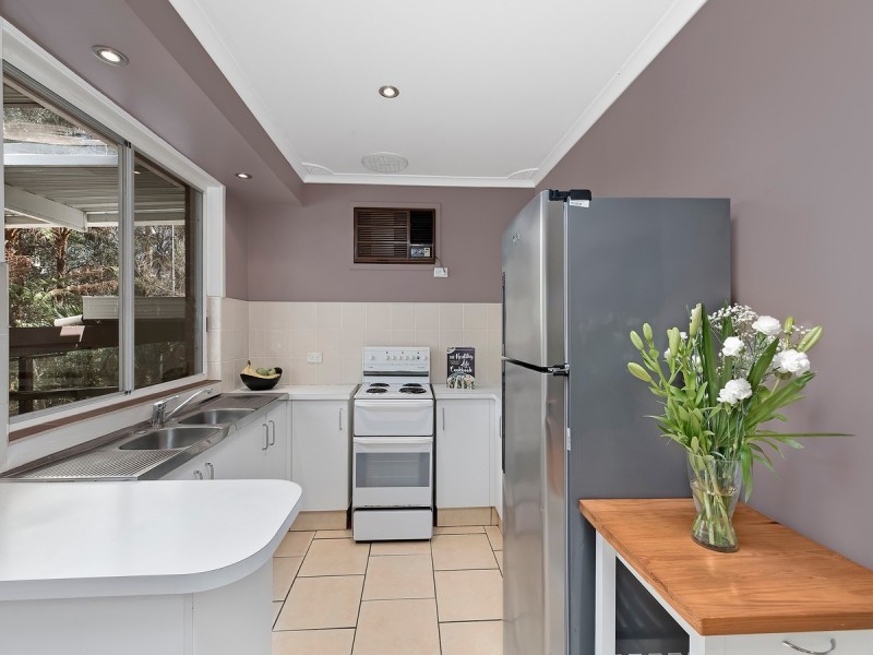 60 Rain Forest Road, Wyoming NSW 2250