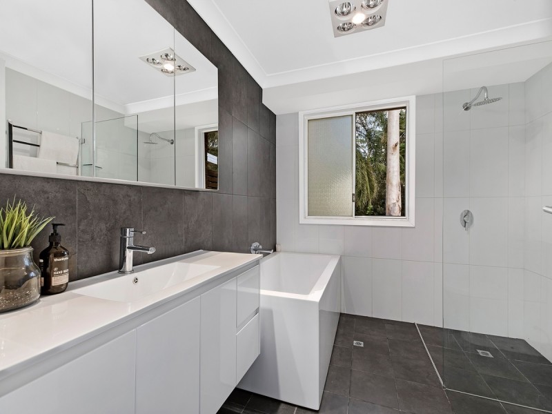 60 Rain Forest Road, Wyoming NSW 2250