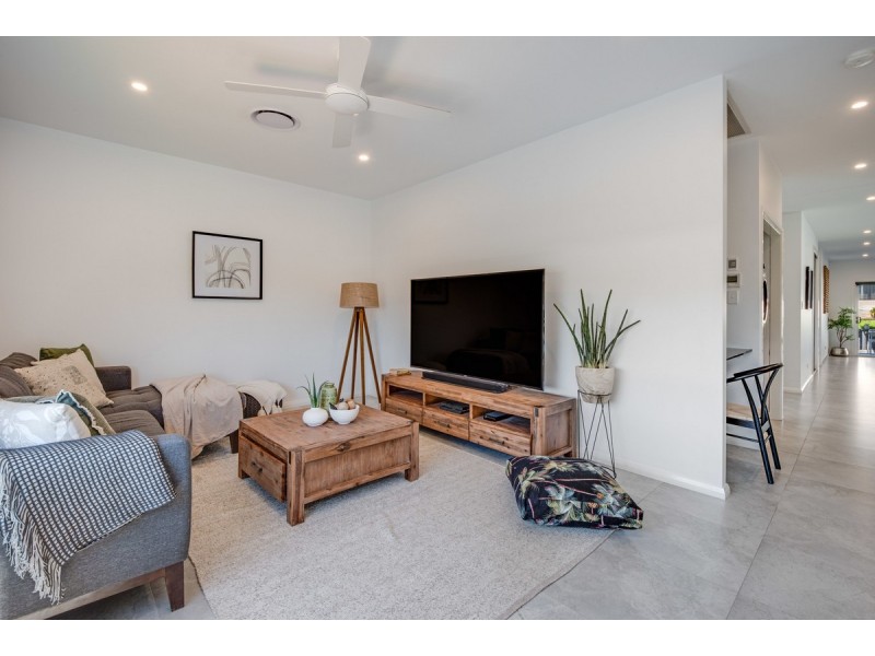 5 Headlam Parade, Springfield NSW 2250