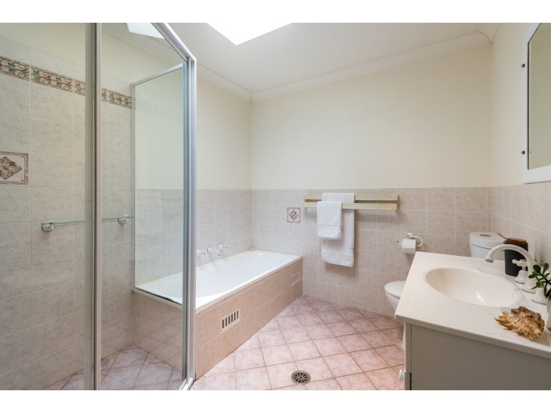 11 The Rise, Lisarow NSW 2250