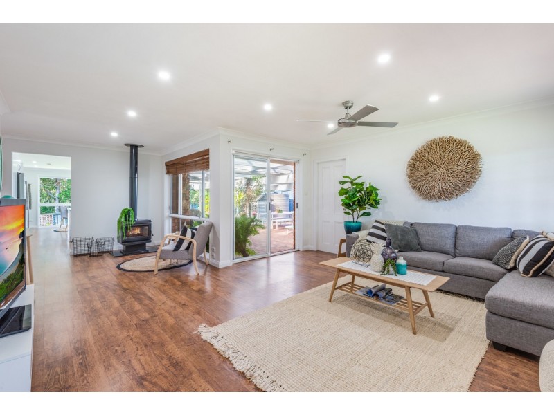 1 Eagle Close, Lisarow NSW 2250