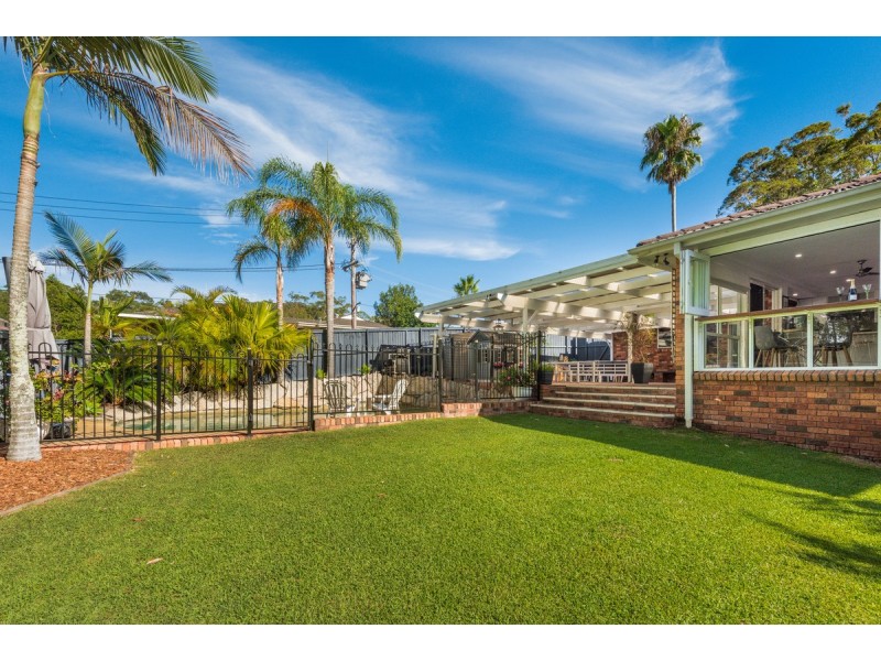 1 Eagle Close, Lisarow NSW 2250