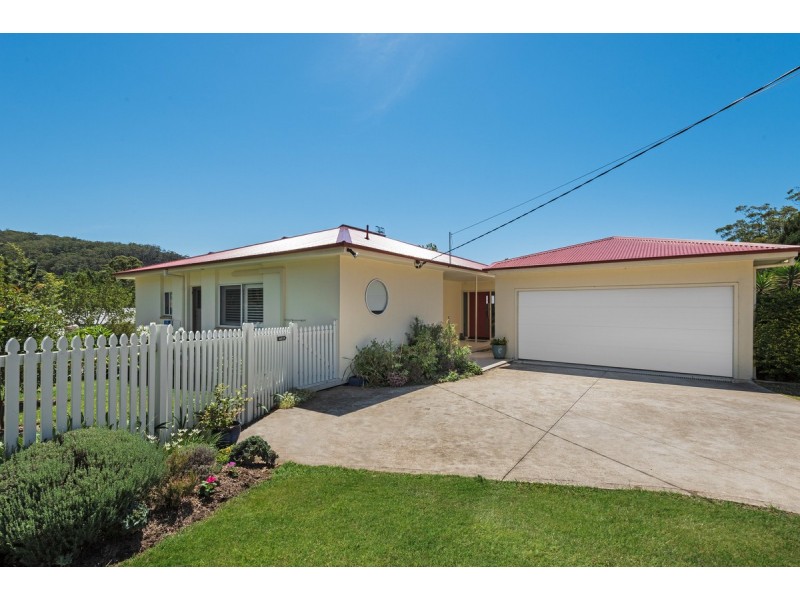 6 Kerns Road, Kincumber NSW 2251