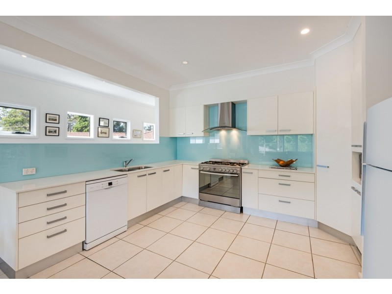 6 Kerns Road, Kincumber NSW 2251