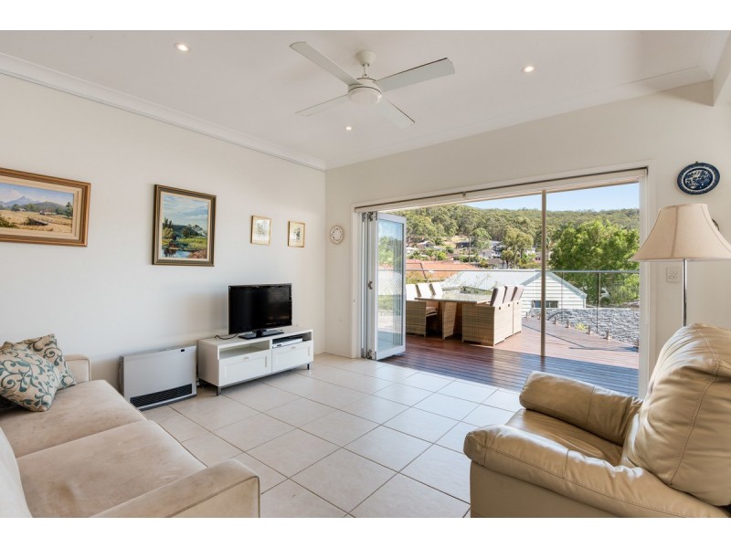 6 Kerns Road, Kincumber NSW 2251