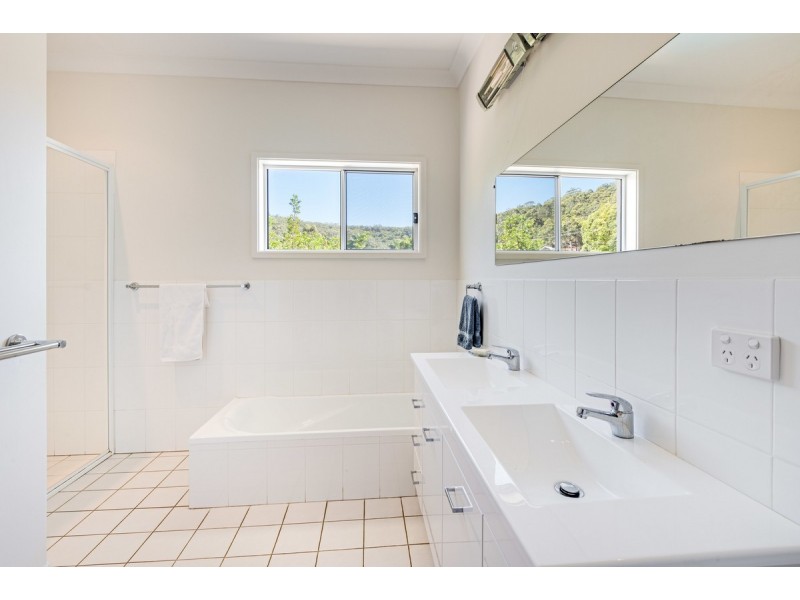 6 Kerns Road, Kincumber NSW 2251