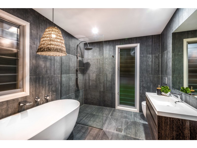 33 Barooga Road, Wamberal NSW 2260