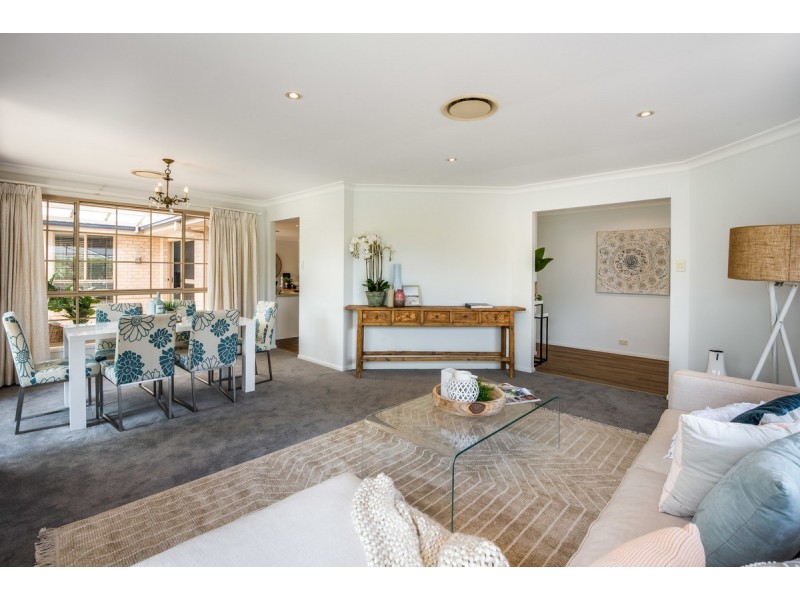 5 Tallowood Crescent, Erina NSW 2250