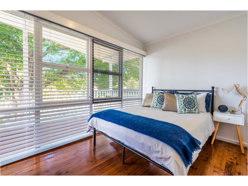 6 Nerissa Road, Erina NSW 2250