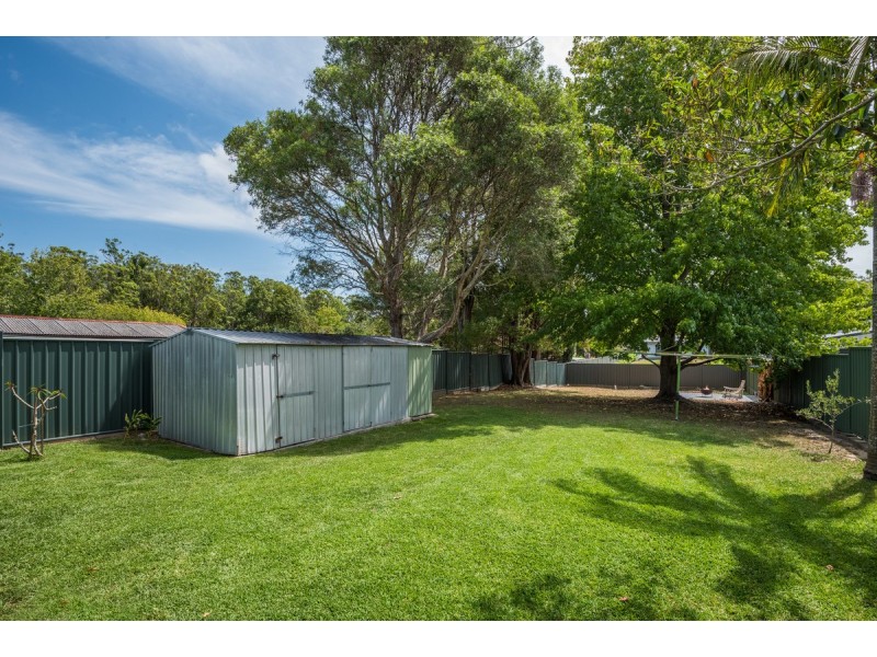 6 Nerissa Road, Erina NSW 2250