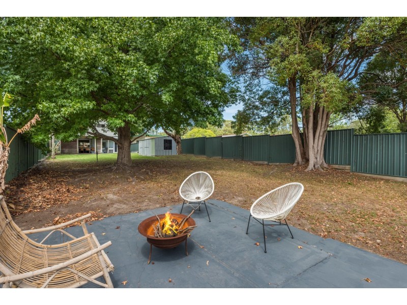 6 Nerissa Road, Erina NSW 2250