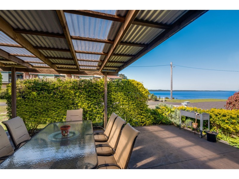 2 Winbourne Street, Gorokan NSW 2263