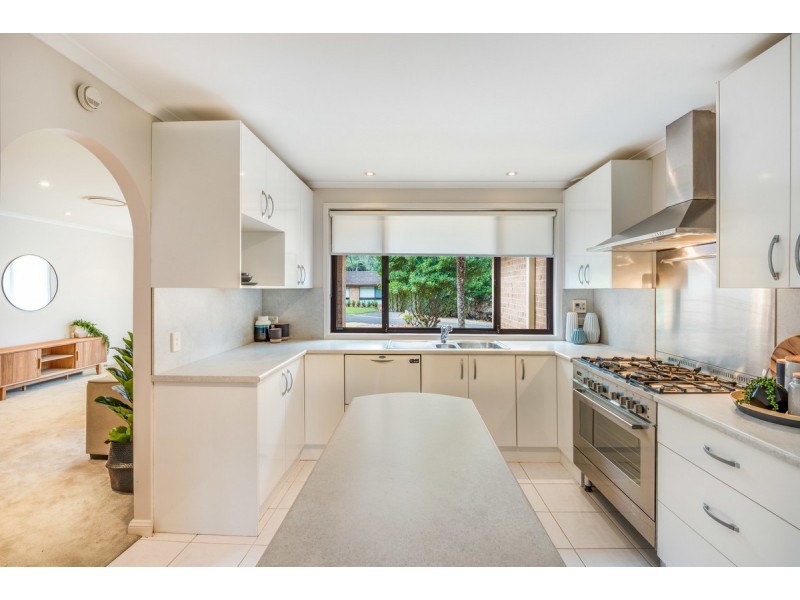 49 Rainforest Road, Wyoming NSW 2250