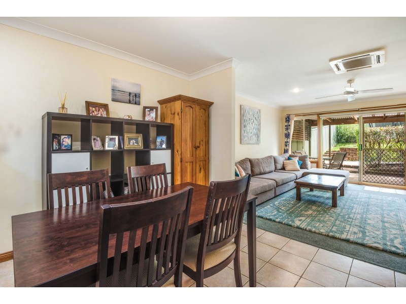 2/5 Day Dawn Place, Erina NSW 2250