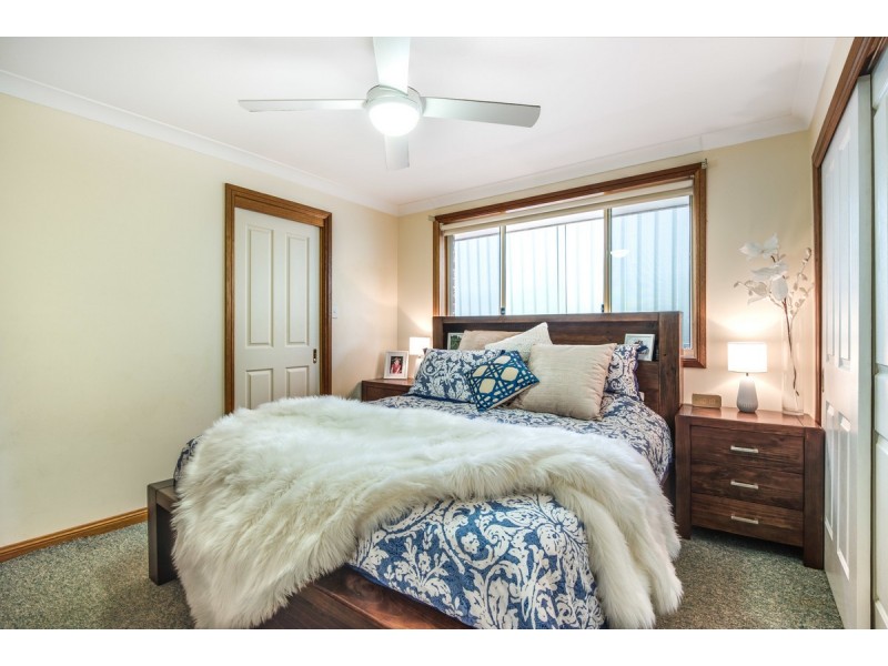 2/5 Day Dawn Place, Erina NSW 2250