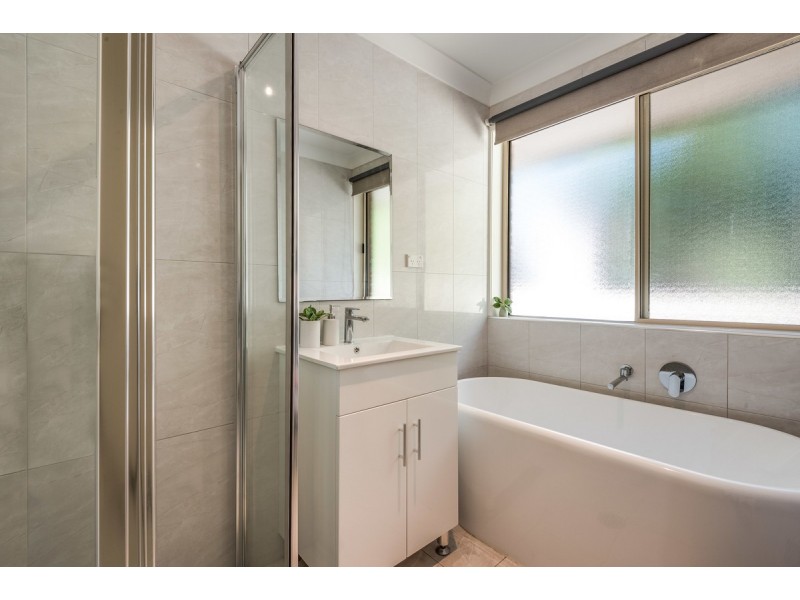 9 Maya Street, Wyoming NSW 2250